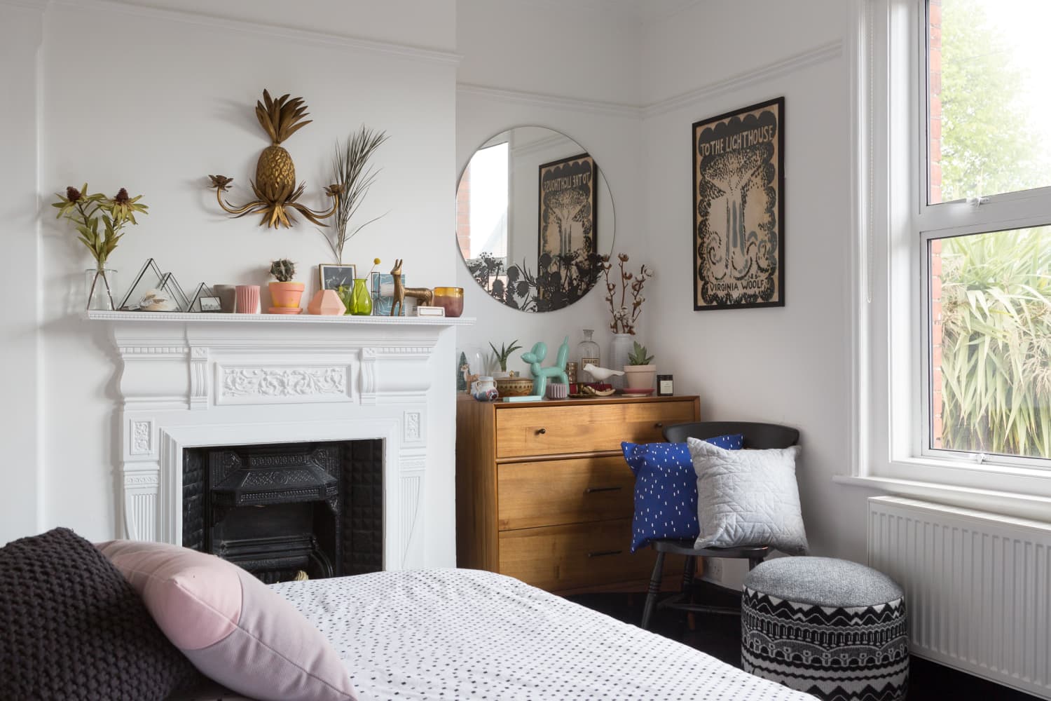 Full bed online for small space